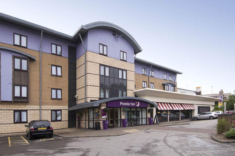 Premier Inn Leeds City Centre Exterior photo