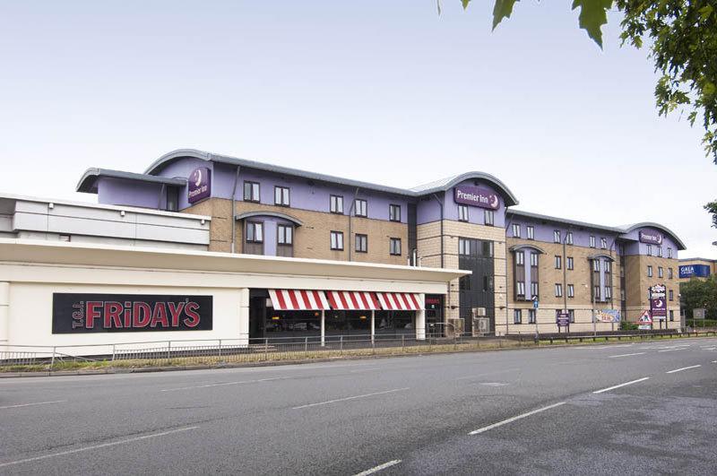 Premier Inn Leeds City Centre Exterior photo